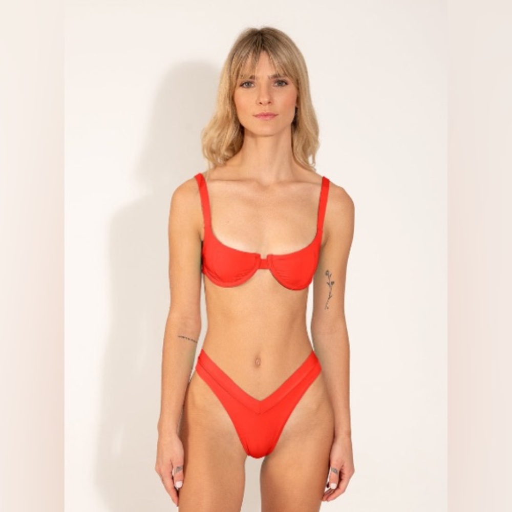 🔵 ONEONE 🔵 Grace Top in Blood Orange (NWT) 🍊